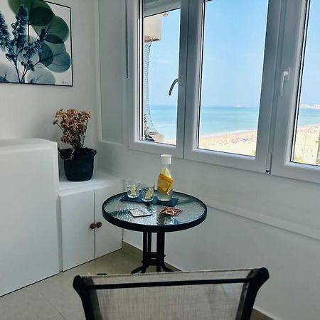 Apartamento A Pie De Playa. Cádiz Exterior foto